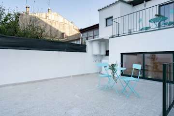 Cozy Studios w/ Terrace | City Center by HostWise photo 2