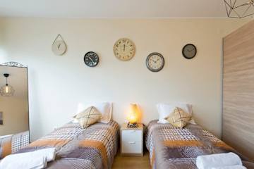 Spacious Trendy Flat Central Location by HostWise photo 5