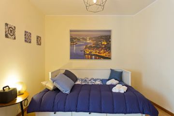 Spacious Trendy Flat Central Location by HostWise photo 4