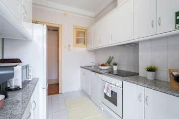 Spectacular Bright Flats w/ Balcony by HostWise photo 4