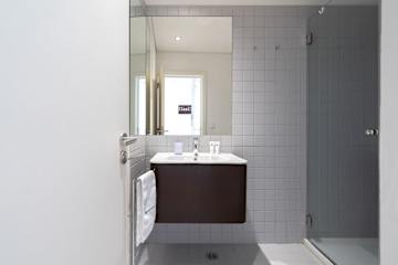 Splendid Flat w/ Balcony | Clérigos by HostWise photo 3