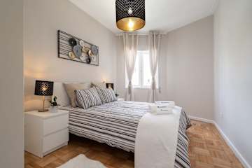 2 Deluxe Bright Flats w/ Netflix by HostWise photo 3