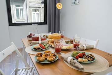 Charming Welcoming Flat | Central by HostWise photo 3
