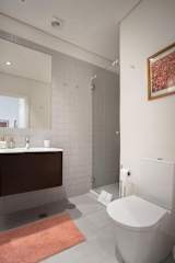 Stunning Flat w/ Balcony | Clérigos by Host Wise photo 5