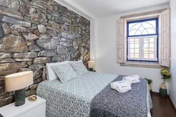 Spacious Central Flat w/ Netflix by HostWise photo 4