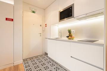 Spacious Red Studio | Ace Location by HostWise photo 4