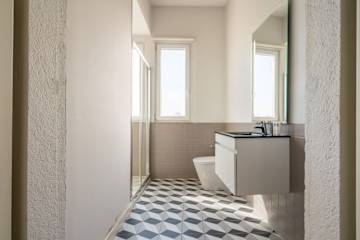 Tiny Bright Room | Terrace by HostWise photo 4