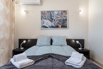 Bright Lovely Flat w/ Balcony by HostWise photo 5