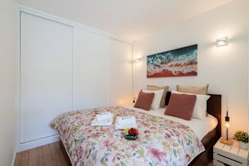 Precious Charming Flat | Central by HostWise photo 5