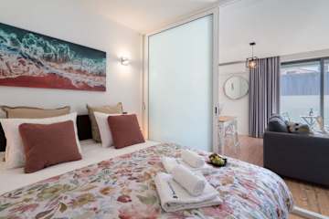 Precious Charming Flat | Central by HostWise photo 3