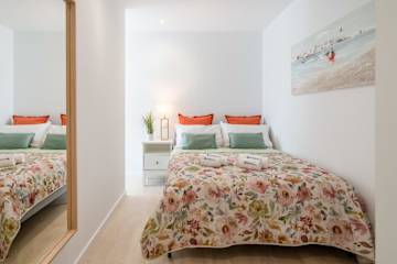 Peaceful Sunny Flat | Ace Location by HostWise photo 2