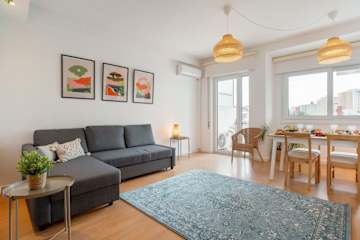 Spacious Modern Flat w/ Balcony by HostWise photo 3