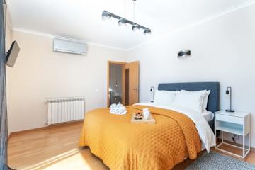 Deluxe House | Pool & Jacuzzi by HostWise photo 3