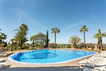 2 Villas w/ Garden, Pool & Jacuzzi by HostWise photo 2