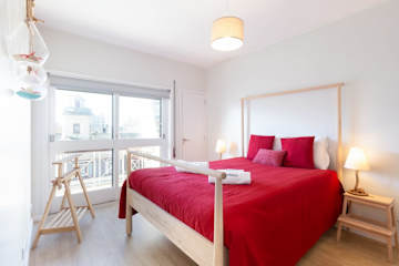 Two Trendy Bright Flats | Jacuzzi by HostWise photo 2