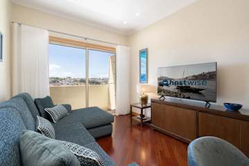Anna´s Flats | River View by HostWise photo 2