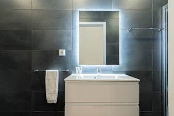 Spacious Fresh Flat w/ Terrace | Sea by HostWise photo 5