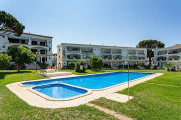 Amazing Flat | Swimming Pool & Terrace by HostWise photo 5