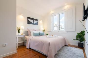 Cozy Modern Flat by HostWise
