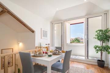 Cozy Modern Flat by HostWise photo 5