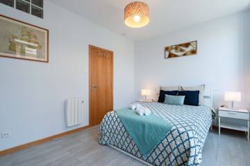 Welcoming Flats Terrace by HostWise