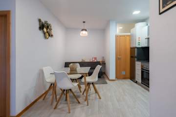 Welcoming Flats Terrace by HostWise photo 2