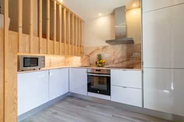 3 Comfy Flats | Jacuzzi & Terrace by Host Wise photo 5