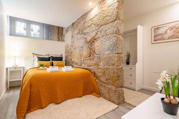 2 Comfy Flats | Jacuzzi & Terrace by HostWise photo 3