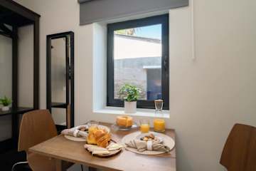 Cozy Tiny House | Prime Location by HostWise photo 2