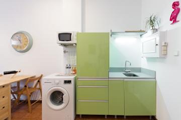 Rustic Bright Flat by HostWise photo 4