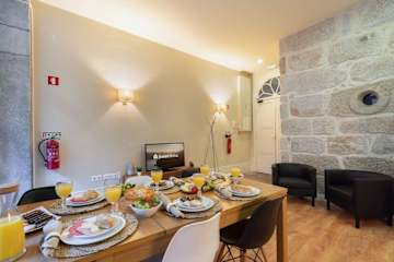 Soft Bright Room | Terrace by HostWise photo 4