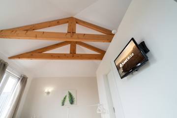 Soft Bright Room | Terrace by HostWise photo 3