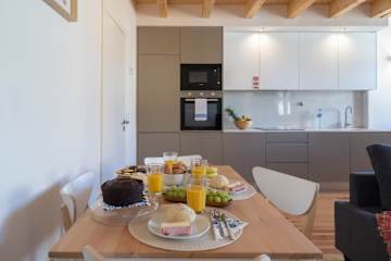 Lovely Duplex Flat by HostWise photo 3