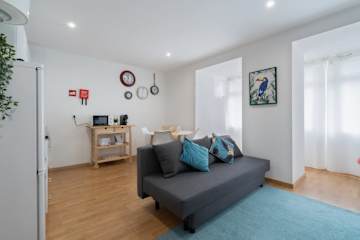 Classic Cozy Flat w/ Prime Location by HostWise photo 3