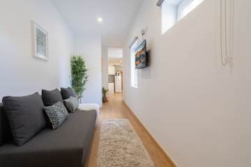 Peaceful & Sunny Building |One Terrace by HostWise