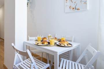 Peaceful & Sunny Building |One Terrace by HostWise photo 3