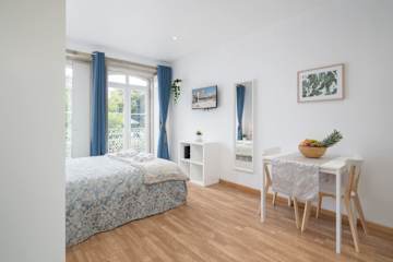 Peaceful & Sunny Building |One Terrace by HostWise photo 2