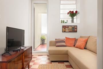 2 Classic Apartments by HostWise photo 3