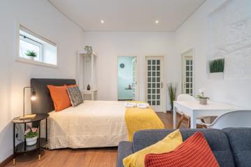 Cosy Modern Apartment by Host Wise photo 5
