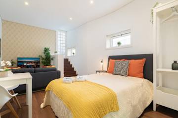 Cosy Modern Apartment by Host Wise photo 2