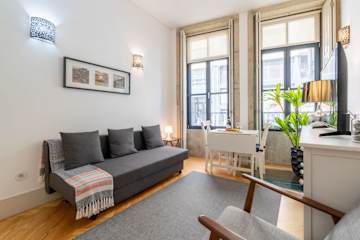 Colourful Cozy Flat by HostWise photo 2