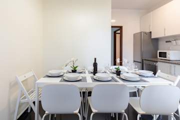 Deluxe Bright Flat w/ Netflix by HostWise photo 4