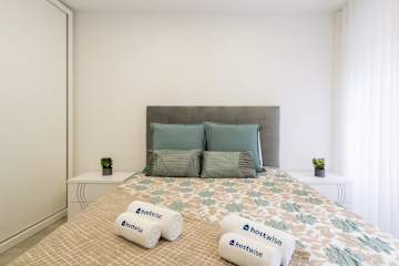 Upscale Trendy Flats by HostWise photo 3