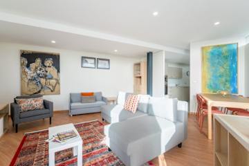 Bright House w/ D. Luís Bridge View by HostWise photo 4