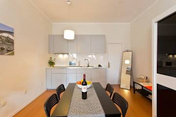 HostWise - Spacious Sunny Flat | Ace Location photo 3