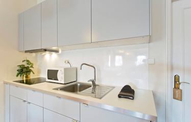 HostWise - Spacious Sunny Flat | Ace Location photo 5