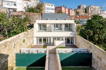 Fervença Boutique Palace 19 by Host Wise  photo 2