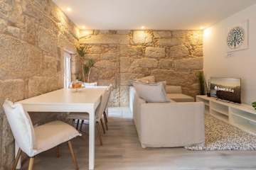 Comfy Flat | Jacuzzi & Terrace by HostWise photo 2