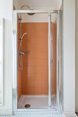 Private Quiet Room | Terrace by HostWise photo 5