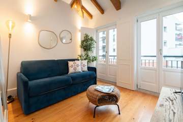 Stylish Retreat in Porto's Heart by HostWise
